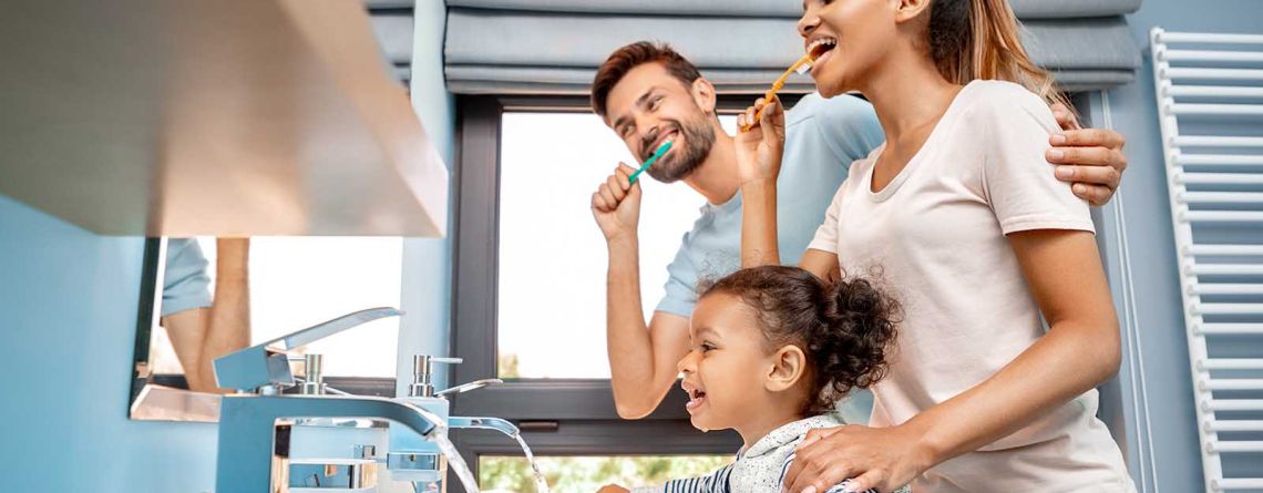 Tips to Maintain a Healthy Smile At Home