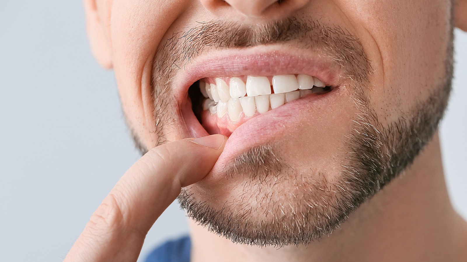 Have Itchy Gums? Uncover 6 Key Reasons &Amp; Treatment Options - Amazing Smiles Logan Dentist