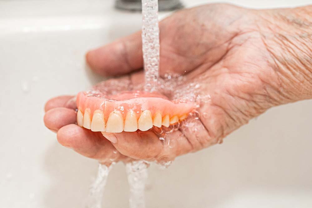 Clean Dentures Thoroughly To Prevent Oral Thrush