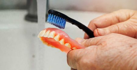 Denture Cleanliness and Oral Hygiene Routine for Denture Care