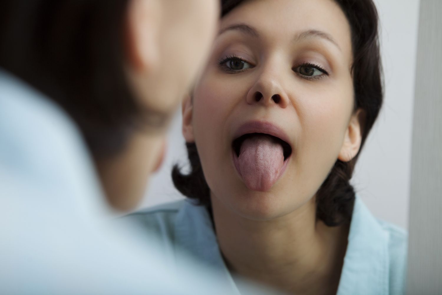 Benefits Of Cleaning And Brushing Your Tongue